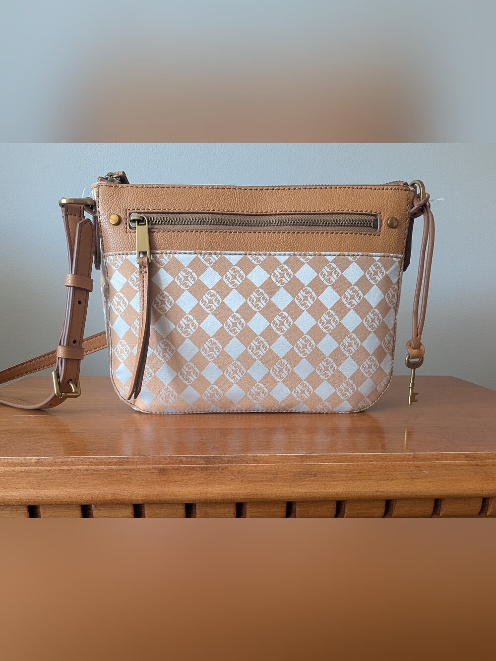 Fossil Women's Tan & White Patterned Crossbody Bag